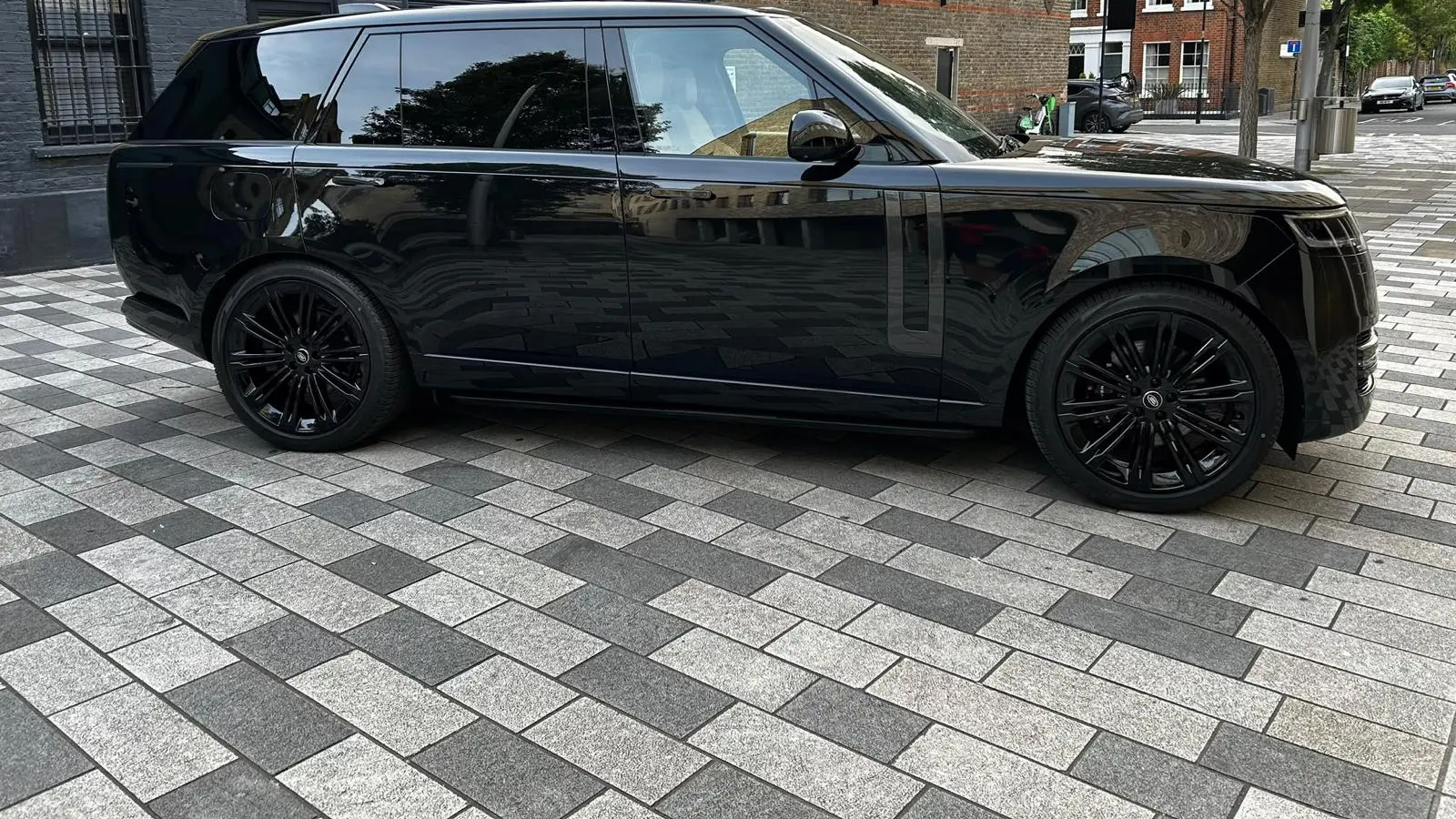 Luxury SUV chauffeur car