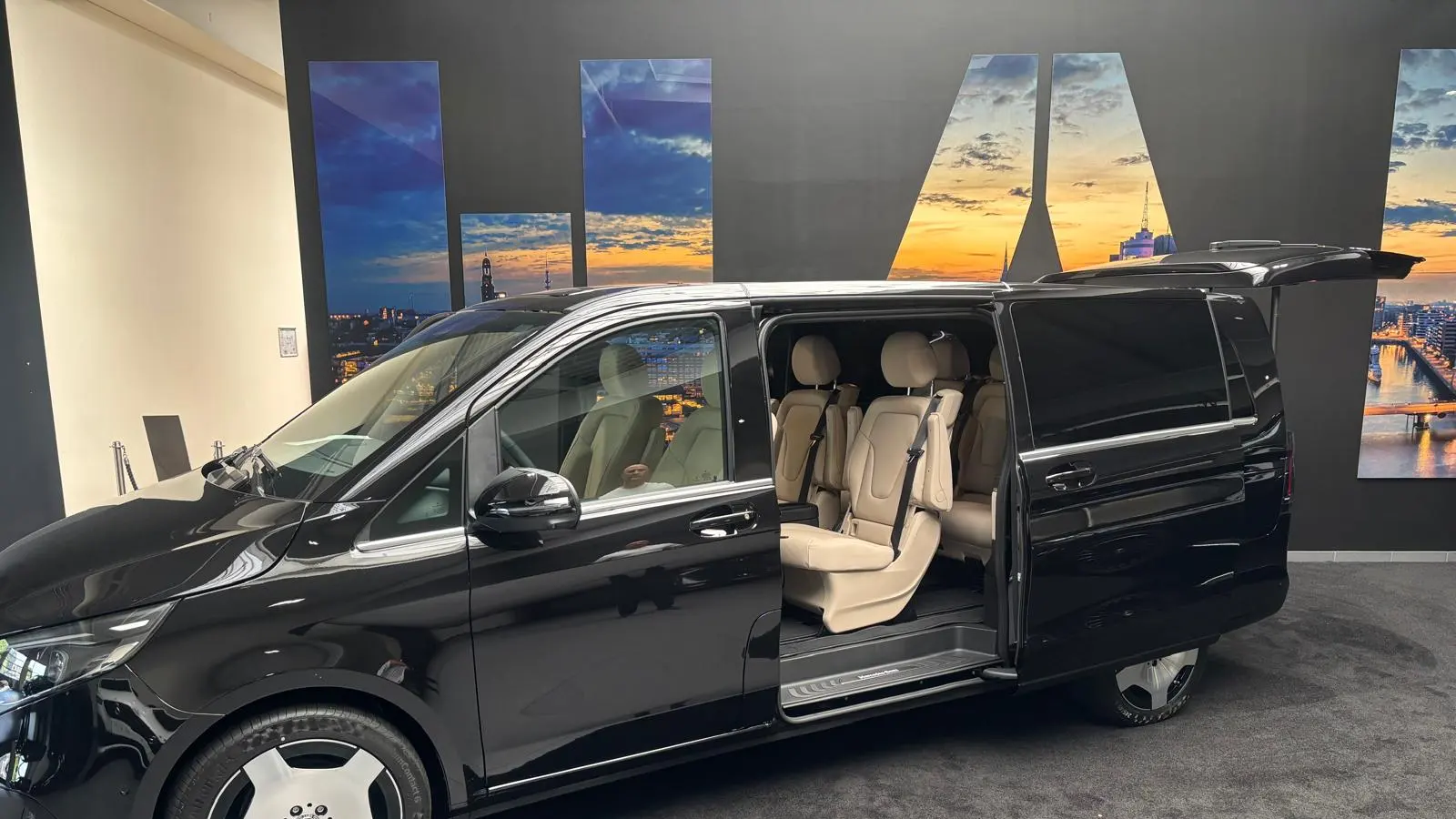 Mercedes-Benz V-Class chauffeur car